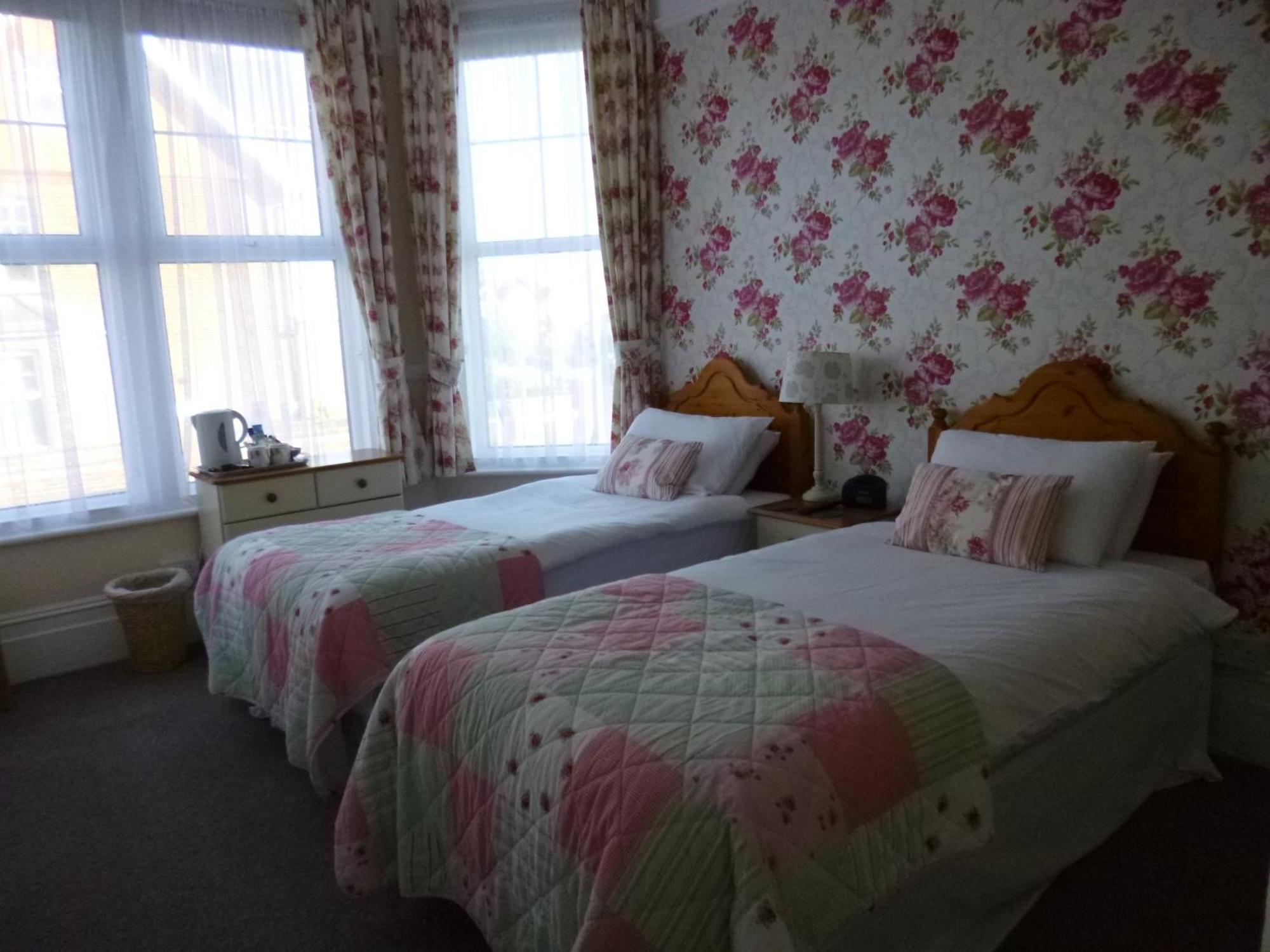Beamsley Lodge B&B 이스트본 객실 사진